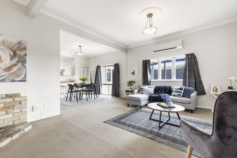 Photo of property in 15 Sillary Street, Hamilton East, Hamilton, 3216