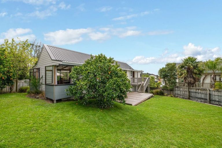 Photo of property in 3 Rhinevale Close, Henderson, Auckland, 0612