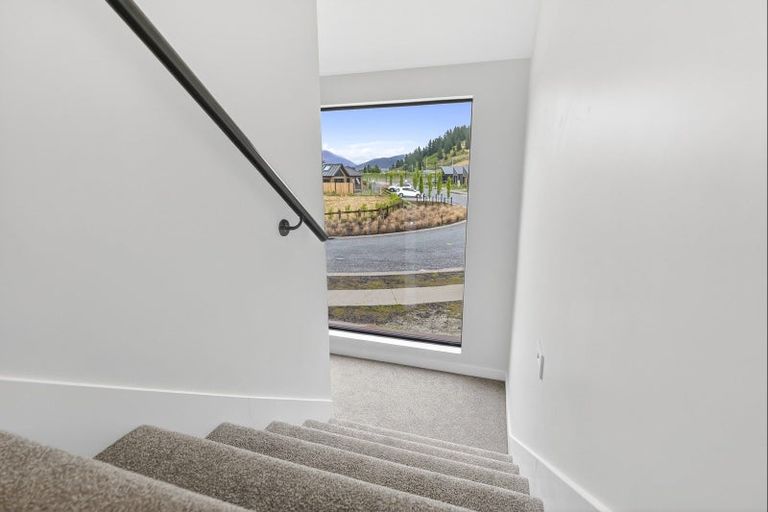 Photo of property in 12 Finla Terrace, Cromwell, 9310