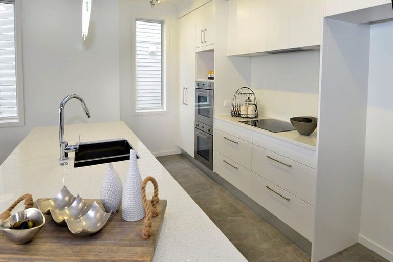 Photo of property in 45 Panorama Heights, Orewa, 0931