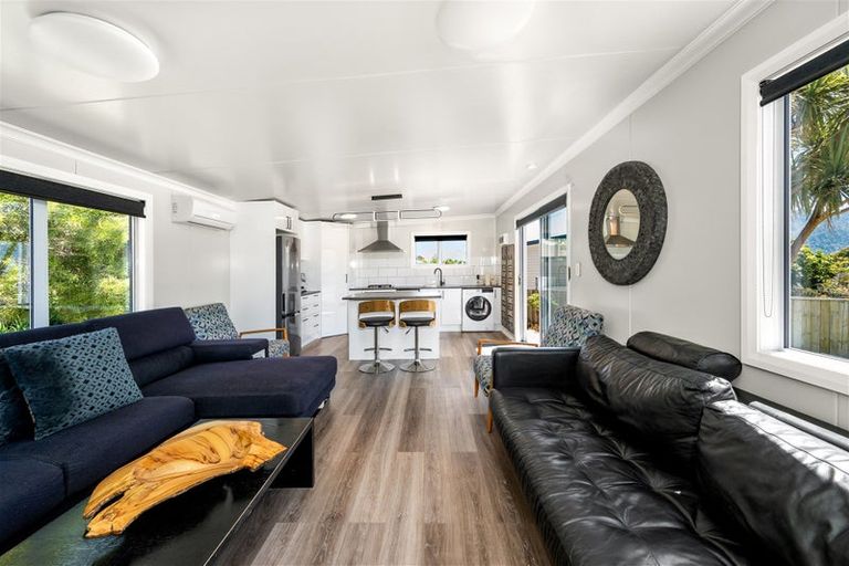 Photo of property in 11 Ruataniwha Drive, Collingwood, 7073