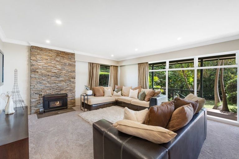 Photo of property in 188 Mellons Bay Road, Mellons Bay, Auckland, 2014