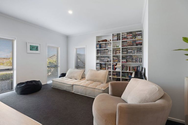 Photo of property in 57 Te Kio Crescent, Papamoa Beach, Papamoa, 3118