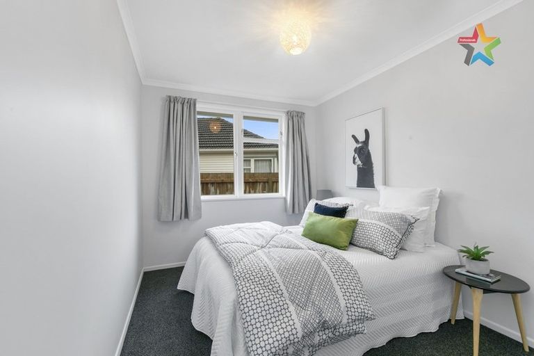 Photo of property in 2/352 Oxford Terrace, Avalon, Lower Hutt, 5011