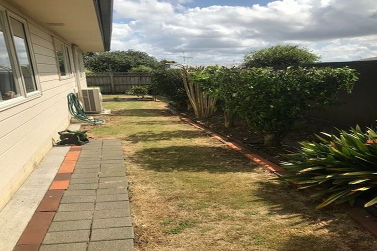 Photo of property in 8b Garden Terrace, Pukekohe, 2120
