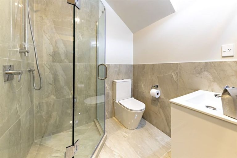 Photo of property in 10 Warbler Crescent, Papakura, 2110