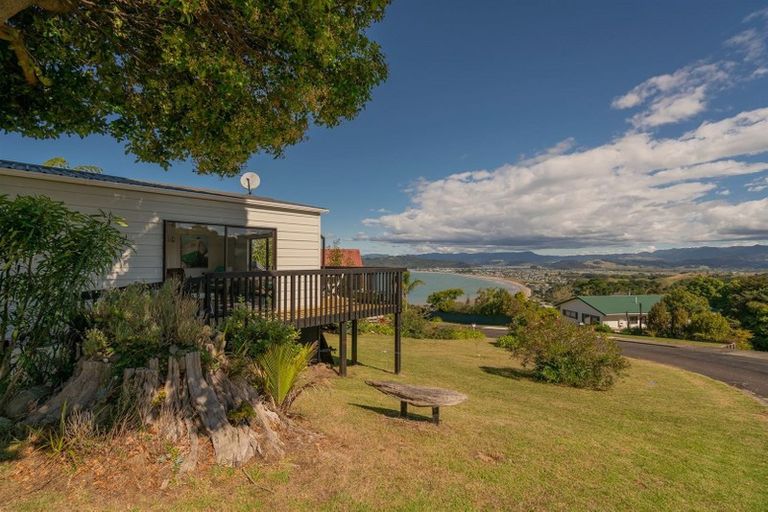 Photo of property in 1b Miro Place, Whitianga, 3510