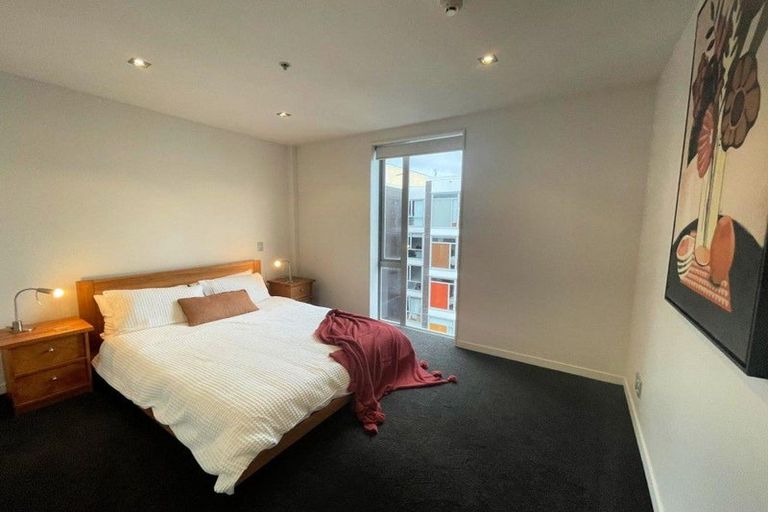 Photo of property in Piermont Apartments, 8c/82 Cable Street, Te Aro, Wellington, 6011