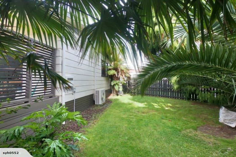 Photo of property in 24a Garland Drive, St Andrews, Hamilton, 3200