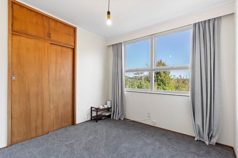 Photo of property in 11 Puketaha Road, Swanson, Auckland, 0816