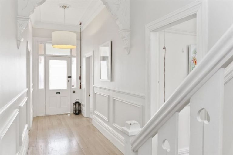 Photo of property in 164 Hinemoa Street, Birkenhead, Auckland, 0626