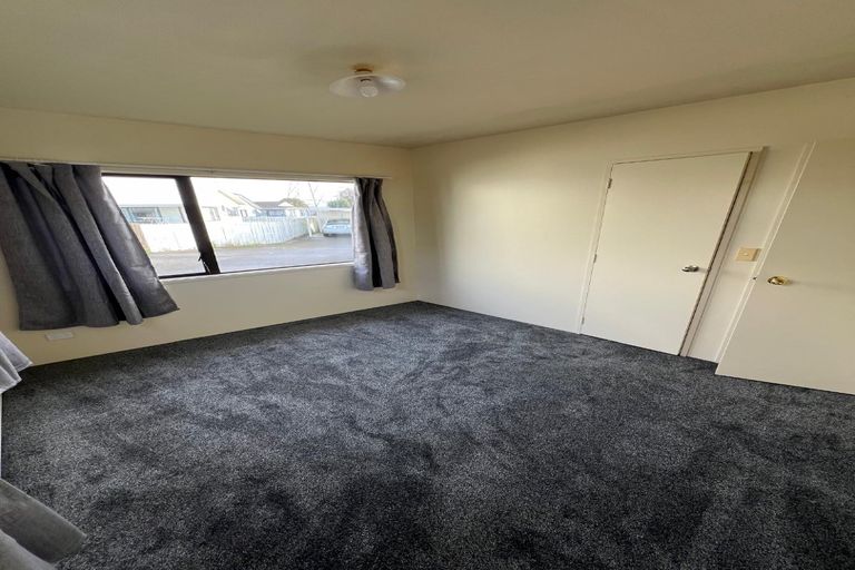 Photo of property in 2/29 Aeronautic Road, Takanini, 2112