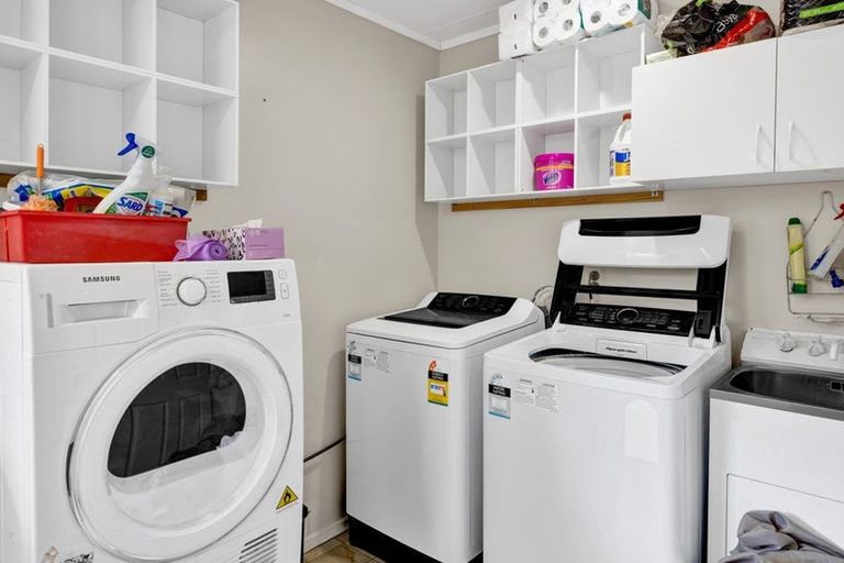 Photo of property in 10b Gladstone Street, Hawera, 4610