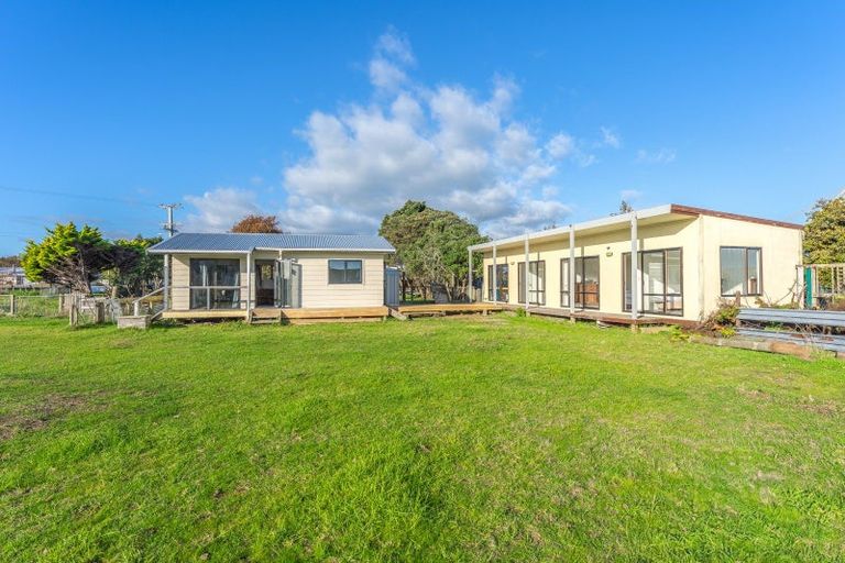 Photo of property in 32 Temuera Street, Otaki, 5512