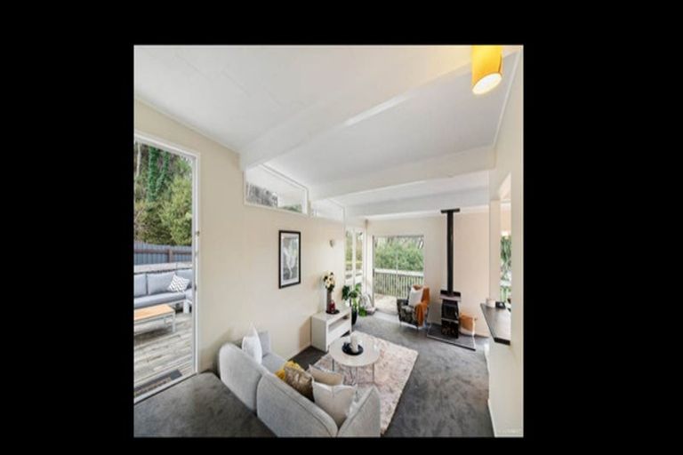 Photo of property in 1/7 Odette Road, Totara Vale, Auckland, 0629