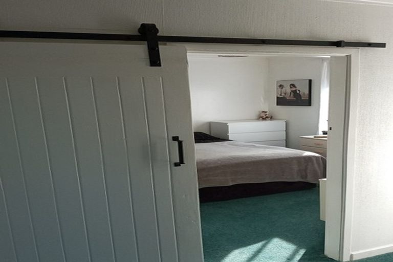 Photo of property in 5 Bluecliffs Beach Road, Papatotara, Tuatapere, 9691