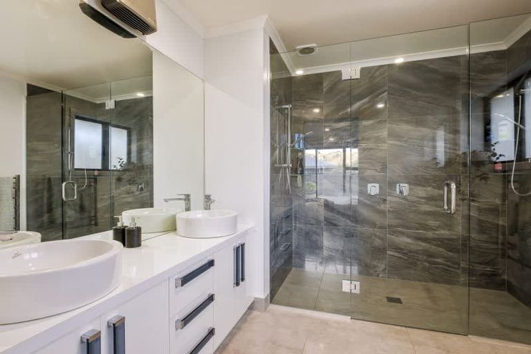 Photo of property in 4 Caledonian Place, Cromwell, 9310