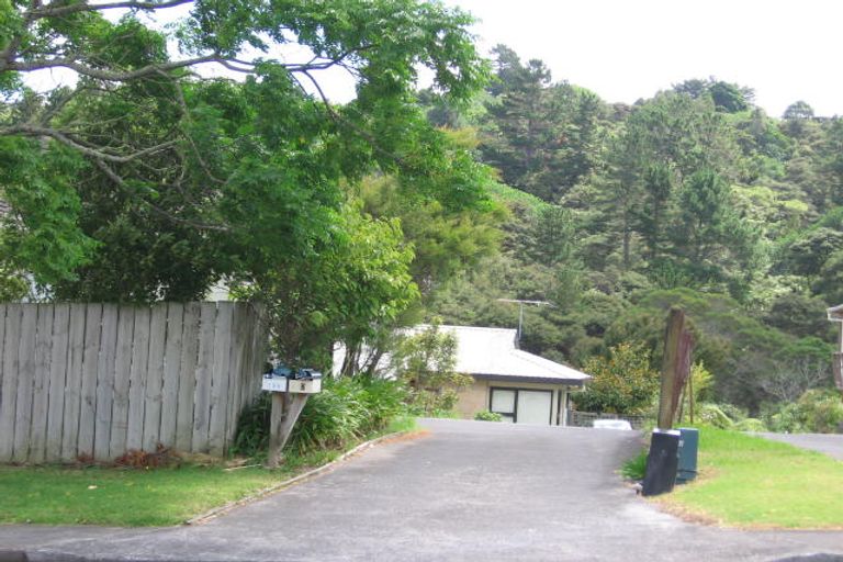 Photo of property in 1/130 Lynn Road, Bayview, Auckland, 0629