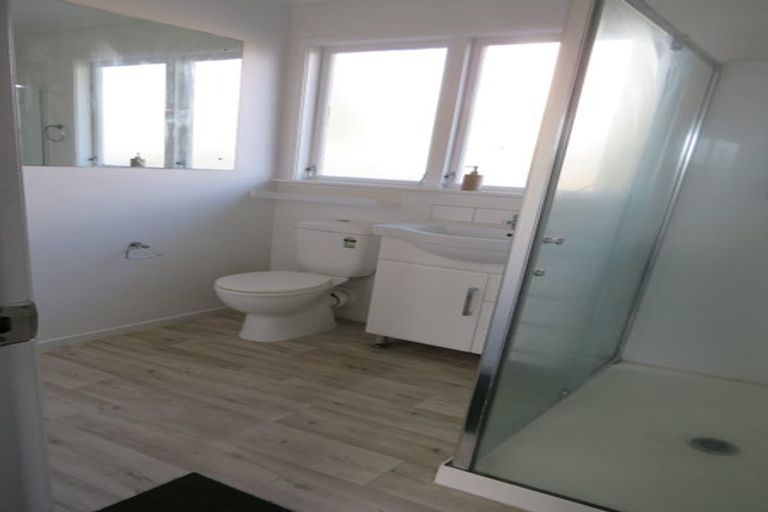 Photo of property in 3 Carbery Place, Manurewa, Auckland, 2102