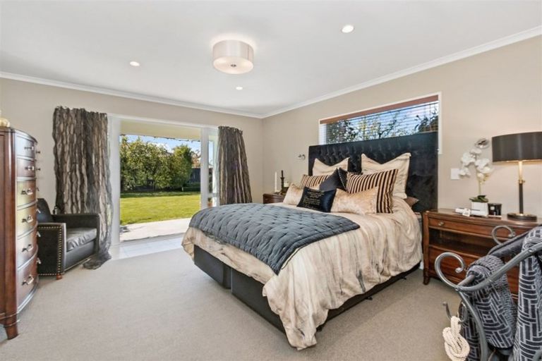 Photo of property in 6 West Belt, Rangiora, 7400