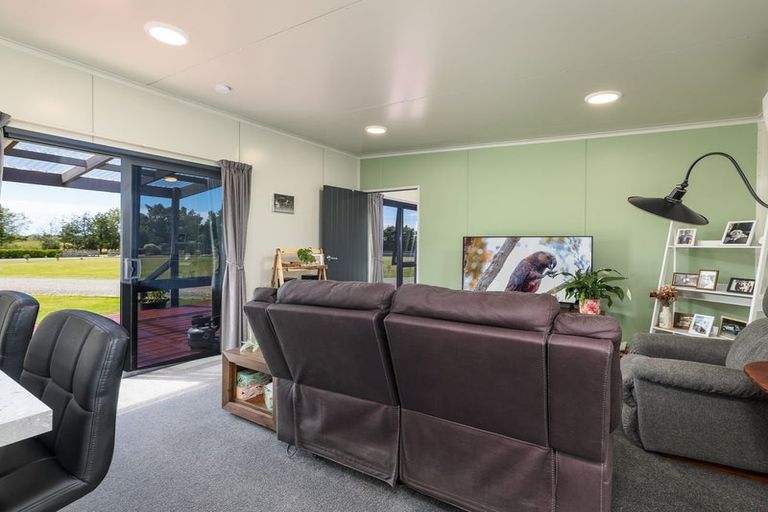 Photo of property in 46 Bathgates Road, Waimate, 7980
