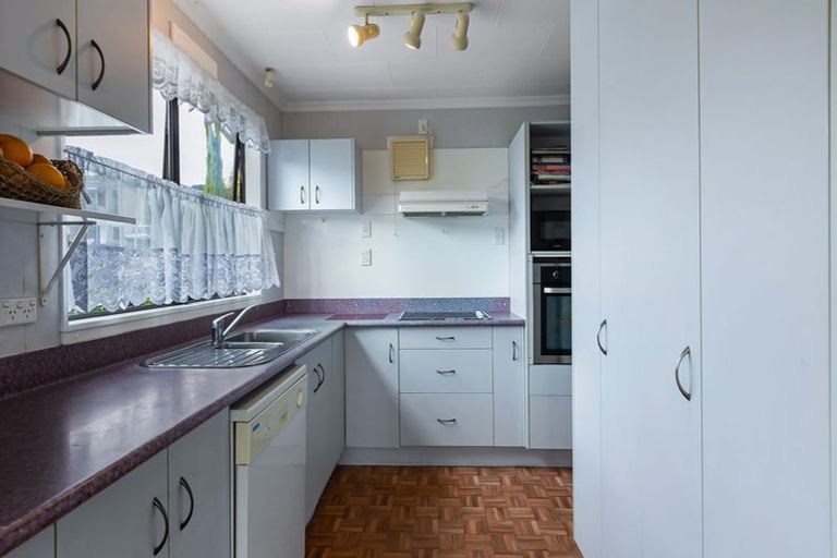 Photo of property in 53 Stratford Drive, Cable Bay, 0420