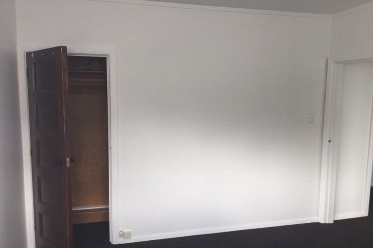 Photo of property in 106 Moorefield Road, Johnsonville, Wellington, 6037