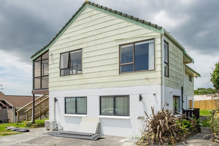 Photo of property in 8 Monde Place, Clover Park, Auckland, 2019