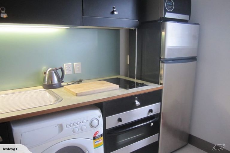 Photo of property in Urbane Apartments, 23/29 Webb Street, Mount Cook, Wellington, 6011