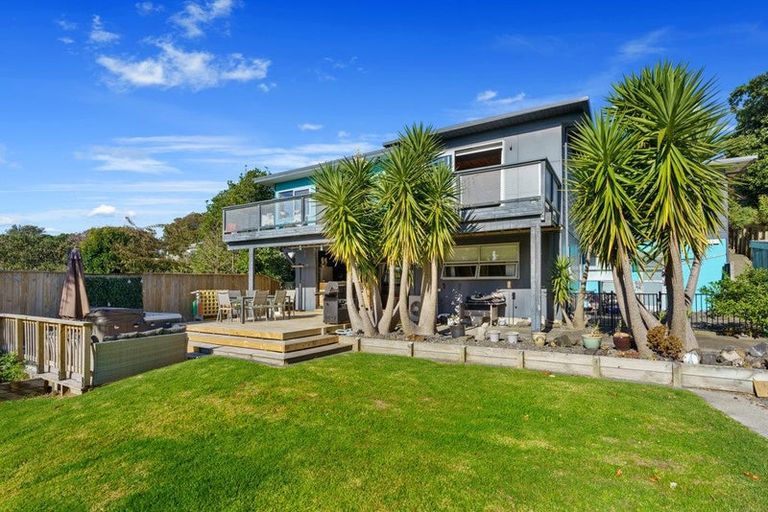 Photo of property in 109a Golf Road, Paraparaumu Beach, Paraparaumu, 5032