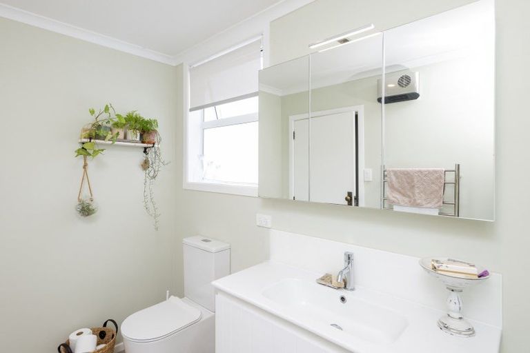 Photo of property in 206 Whitaker Street, Whataupoko, Gisborne, 4010