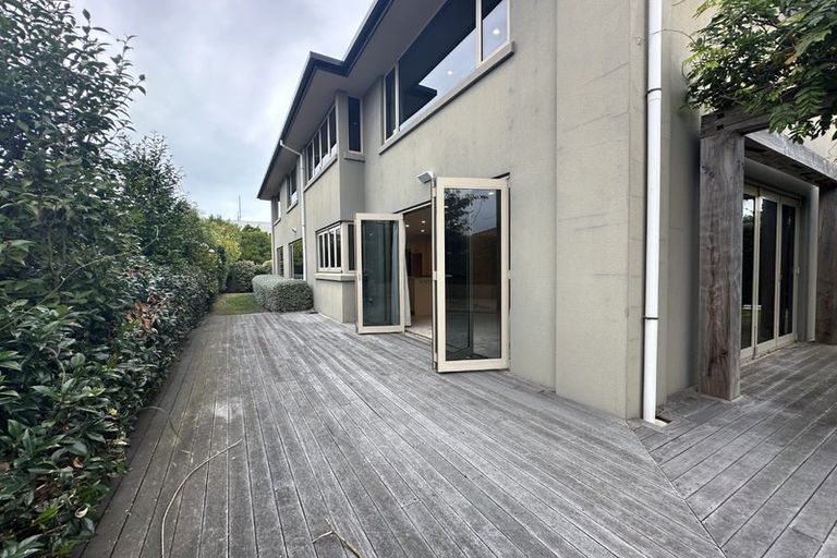 Photo of property in 25 Stableford Green, Burnside, Christchurch, 8053