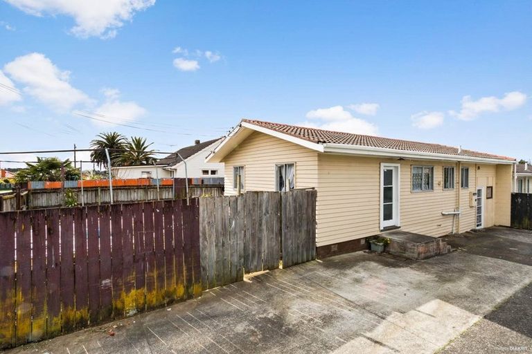 Photo of property in 1/16 Sandra Avenue, Otara, Auckland, 2023