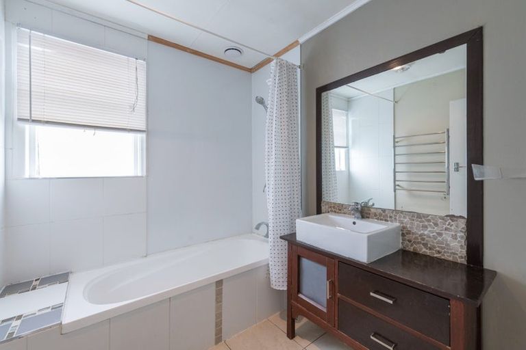 Photo of property in 1a Clay Street, Motueka, 7120