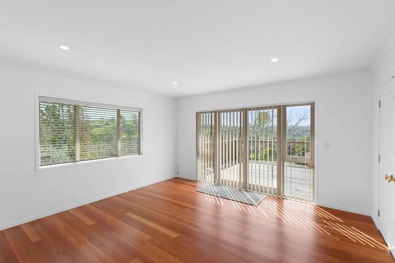Photo of property in 1175 South Head Road, South Head, Helensville, 0874