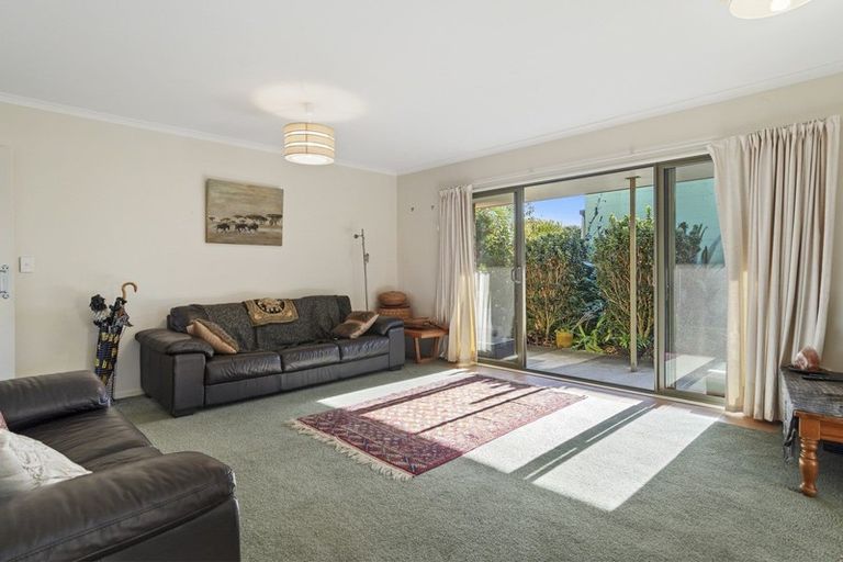 Photo of property in 379b Devonport Road, Tauranga South, Tauranga, 3112