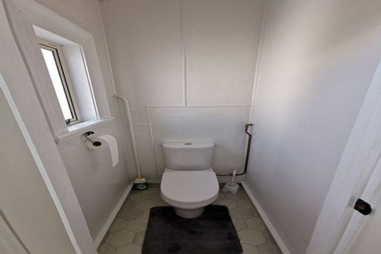 Photo of property in 1/57 Hawker Street, Mount Victoria, Wellington, 6011