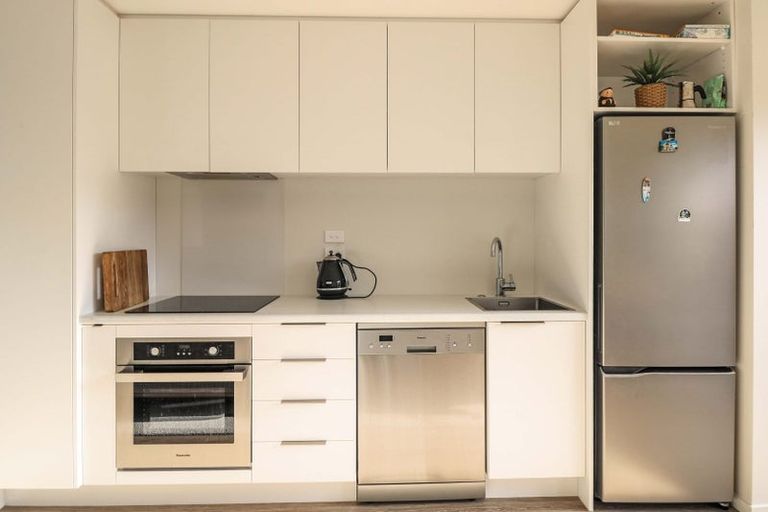 Photo of property in 53 Mcgrath Way, Taita, Lower Hutt, 5011