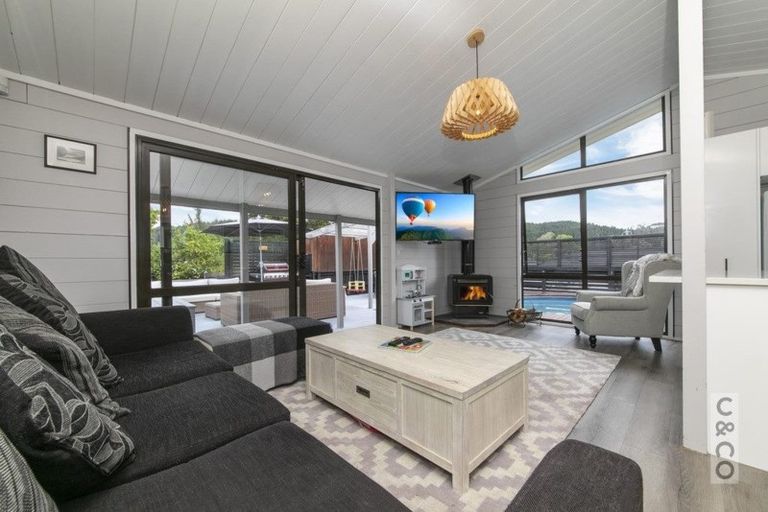 Photo of property in 8 Duke Street, Riverhead, 0820