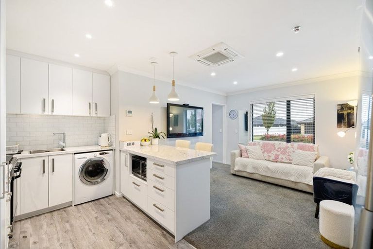 Photo of property in 109 Shillingford Boulevard, Rolleston, 7615