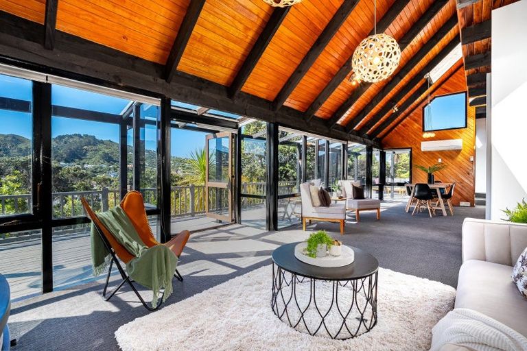 Photo of property in 1 Indira Place, Khandallah, Wellington, 6035