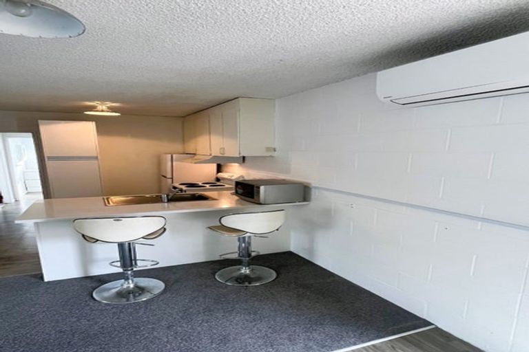 Photo of property in 1-6/145 Knighton Road, Hillcrest, Hamilton, 3216