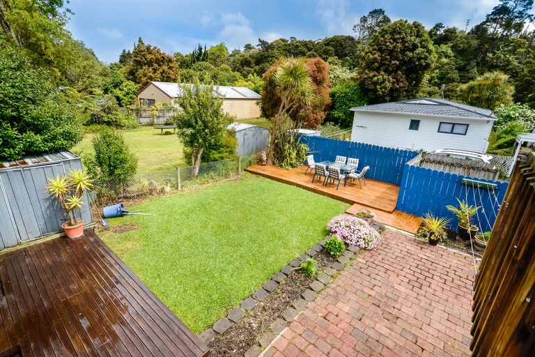 Photo of property in 38 Woodside Road, Massey, Auckland, 0614