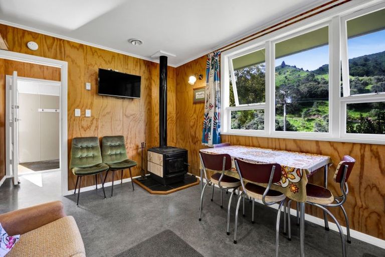 Photo of property in 48a-b Whangamomona Road, Whangamomona, Stratford, 4396