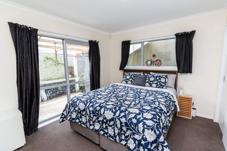 Photo of property in 43 Burma Road, Khandallah, Wellington, 6035