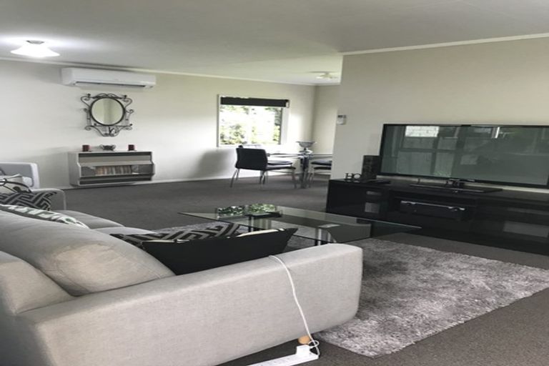 Photo of property in 87 Benmore Avenue, Cloverlea, Palmerston North, 4412
