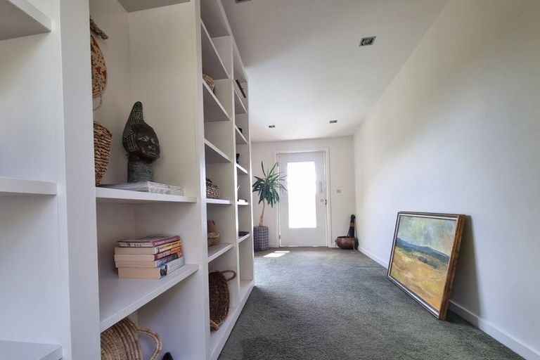 Photo of property in 29 Amelia Crescent, Waikawa, Picton, 7220