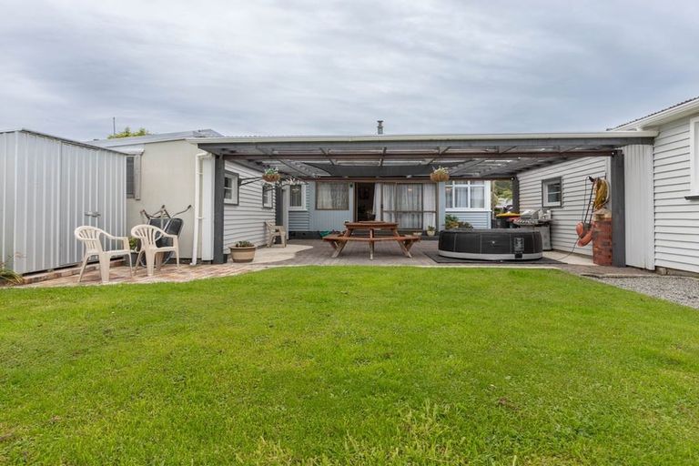 Photo of property in 7 Geraldine Street, Greymouth, 7805