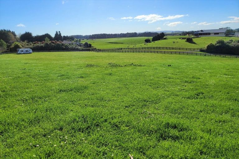 Photo of property in 143h Smith Road, Dannevirke, 4978