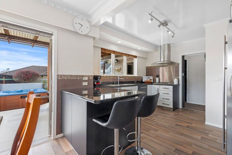 Photo of property in 401 Otumoetai Road, Otumoetai, Tauranga, 3110